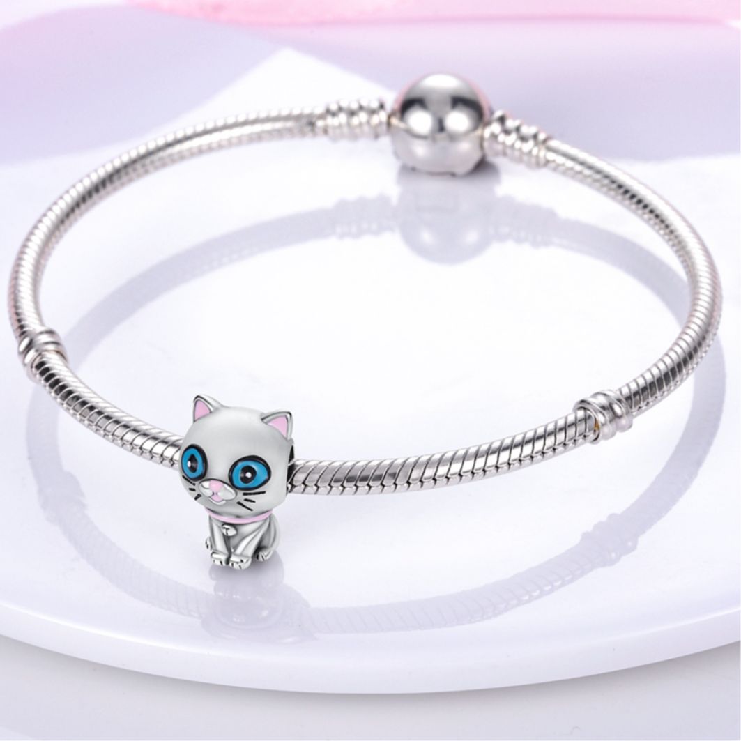 Bright Eyed Cat Charm