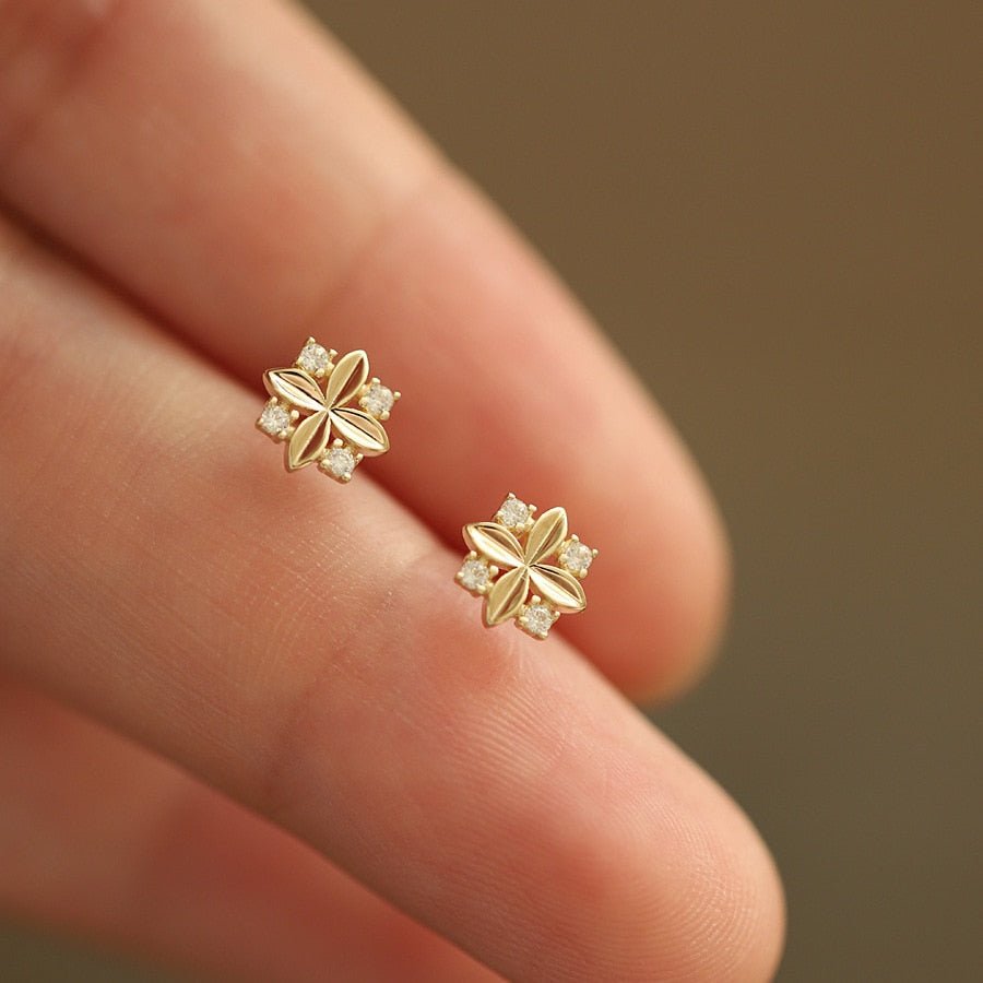 Rhombus Cross Flower Earrings - Charmsey