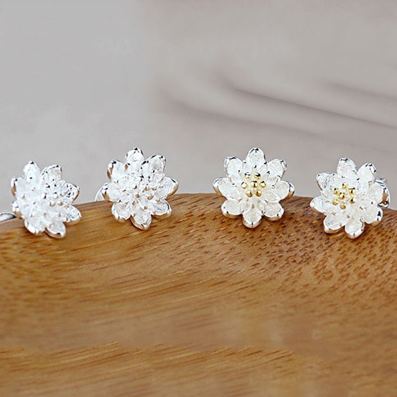 Elegant Flower Earrings - Charmsey