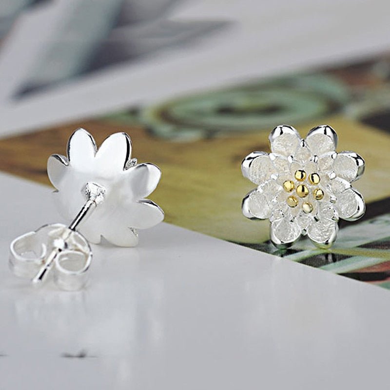 Elegant Flower Earrings - Charmsey